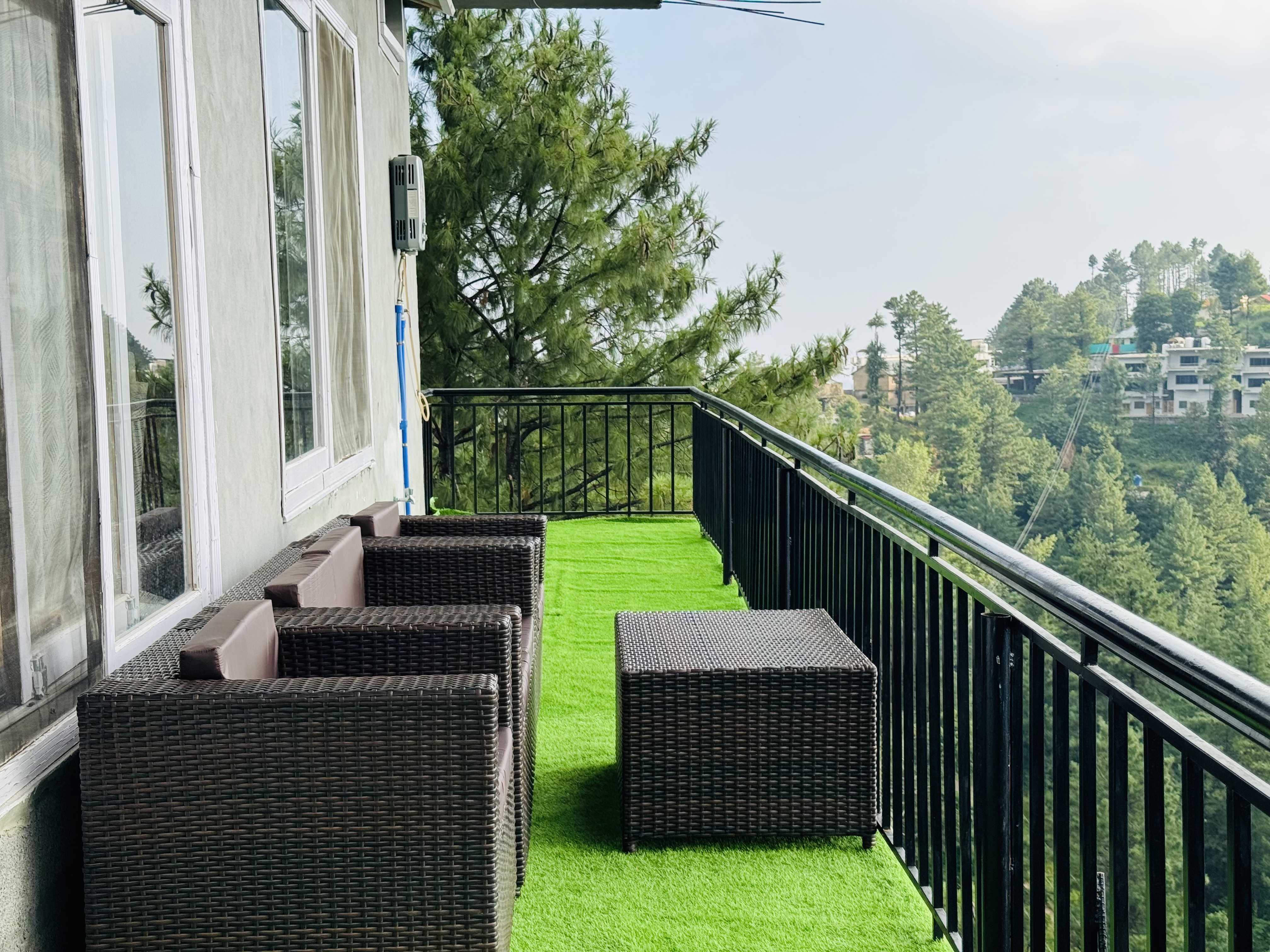 4-Bedroom Luxury Stay – Nathia Gali Your Perfect Mountain Getaway photo 6 in Nathia Gali, Pakistan