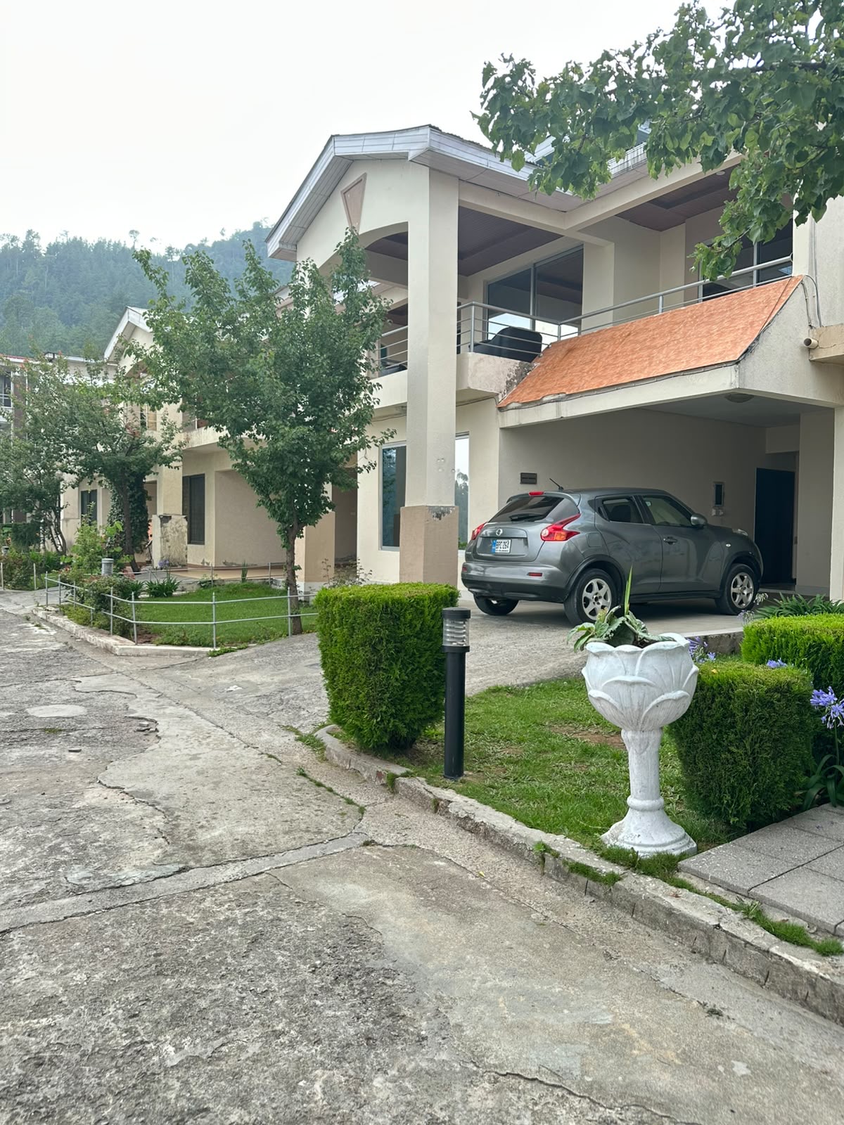 Valley View Villa - by Nook House, Murree