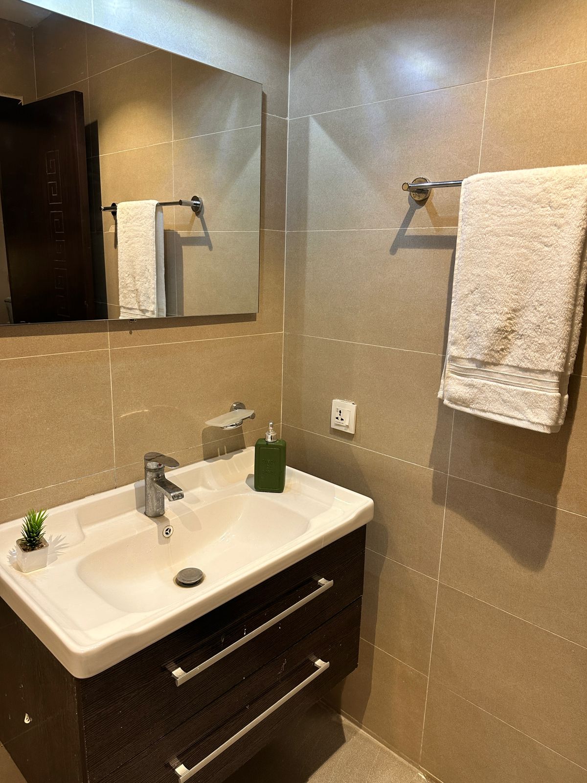 Luxury 2-Bed Furnished Apartment for Rent in Cube Apartments, Bahria Enclave Islamabad photo 9 in Islamabad, Pakistan