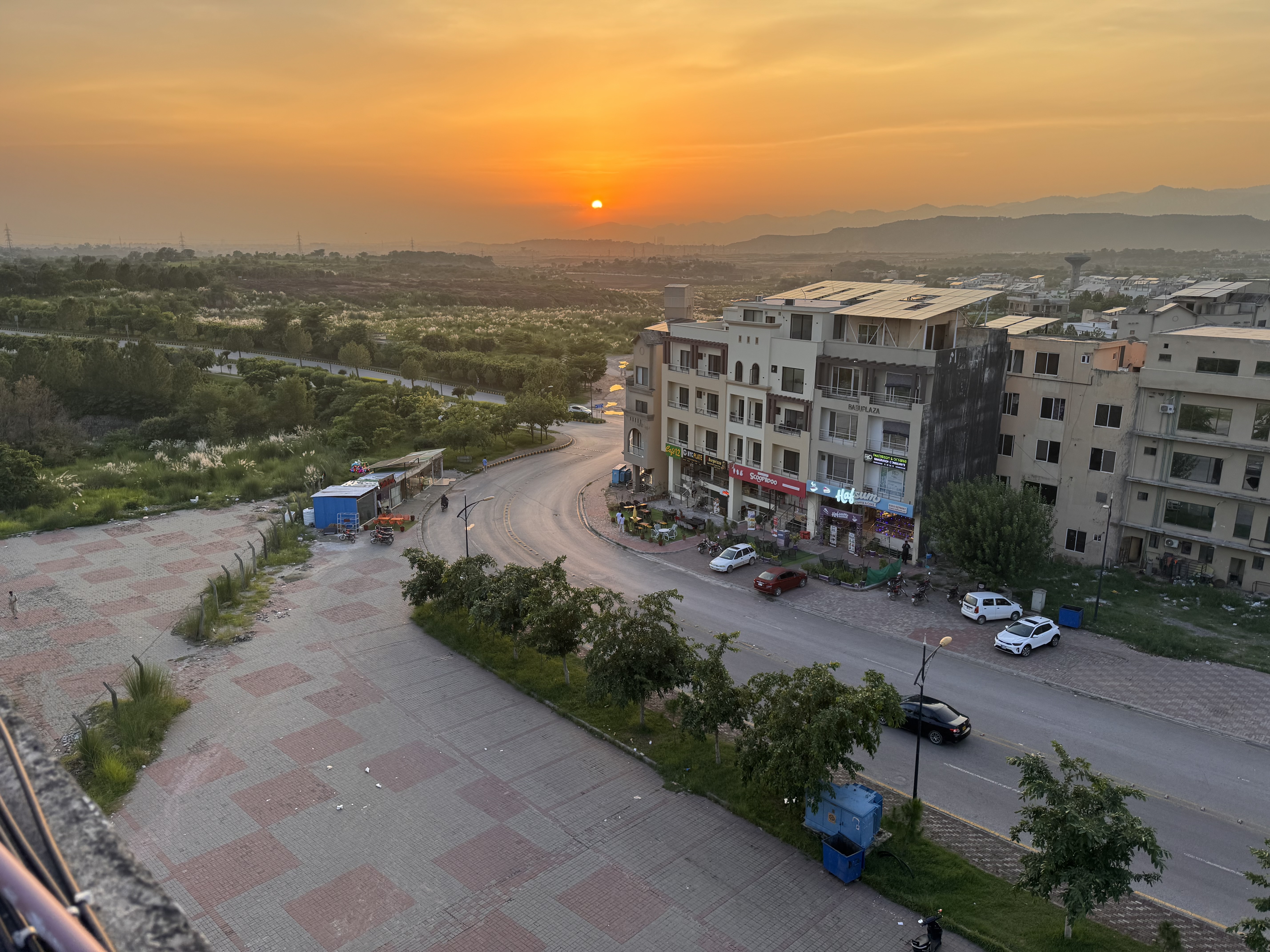 2-Bed Fully Furnished Penthouse for Rent in Bahria Enclave Islamabad photo 25 in Islamabad, Pakistan