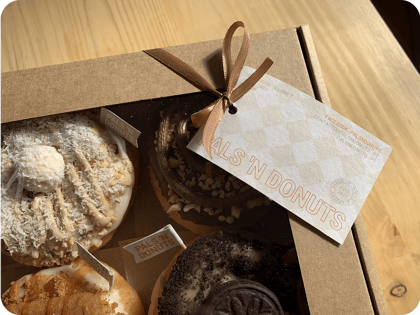 Pals n Co, primeiros dónutes feitos embalados para entrega