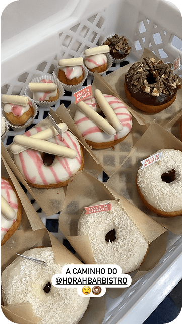 Pals n Co dónutes prontos para entrega no Hora H Bar & Bistro Rio Maior