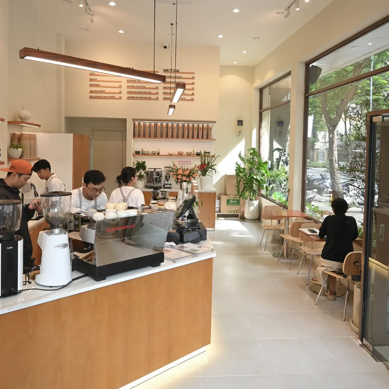 KIM THUỶ TEA & COFFEE 2