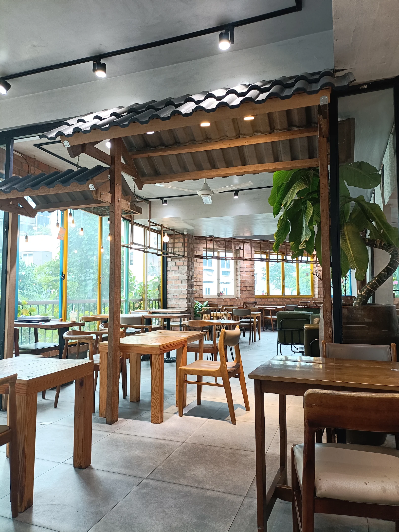 Bamos Coffee Quận 7 - Khu Kim Sơn 2