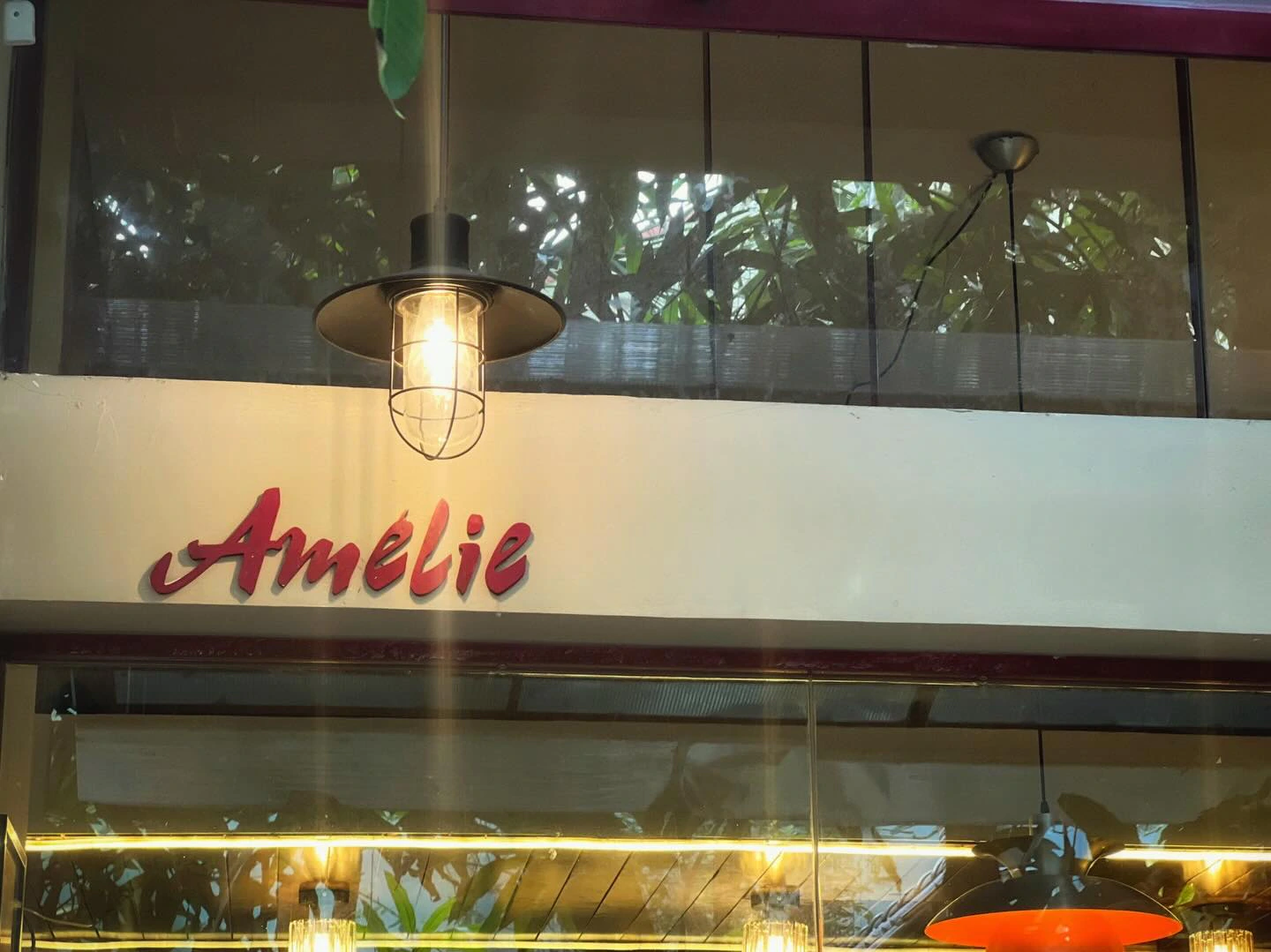Amélie - Quán cà phê lỗi thời 2