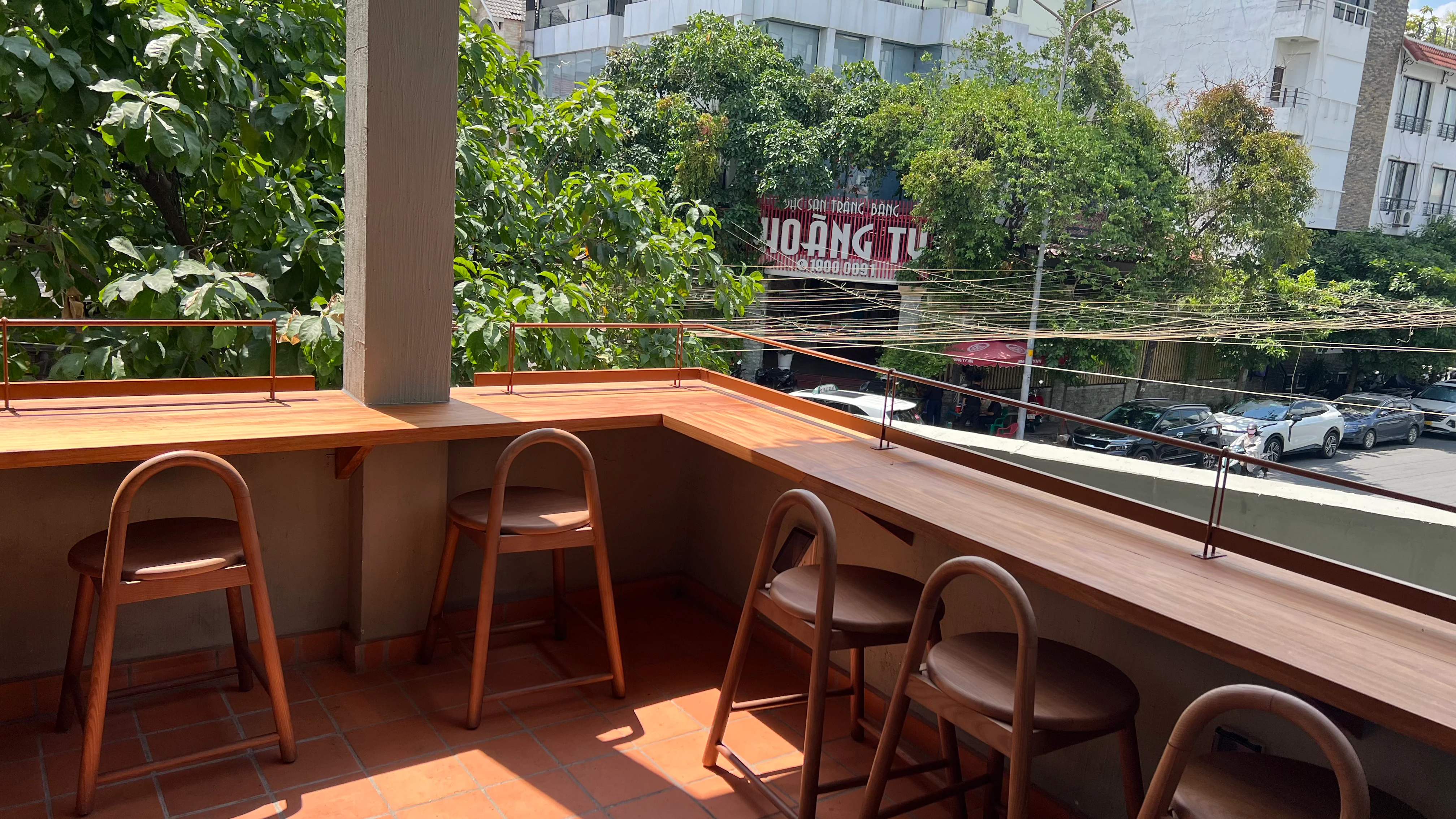Every Half Coffee Roasters - Hoa Mai 2