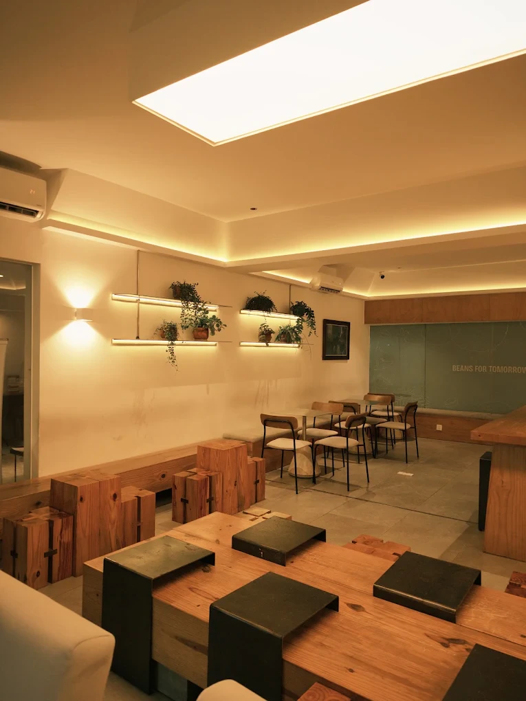 Every Half Coffee Roasters - Tú Xương thumbnail 3