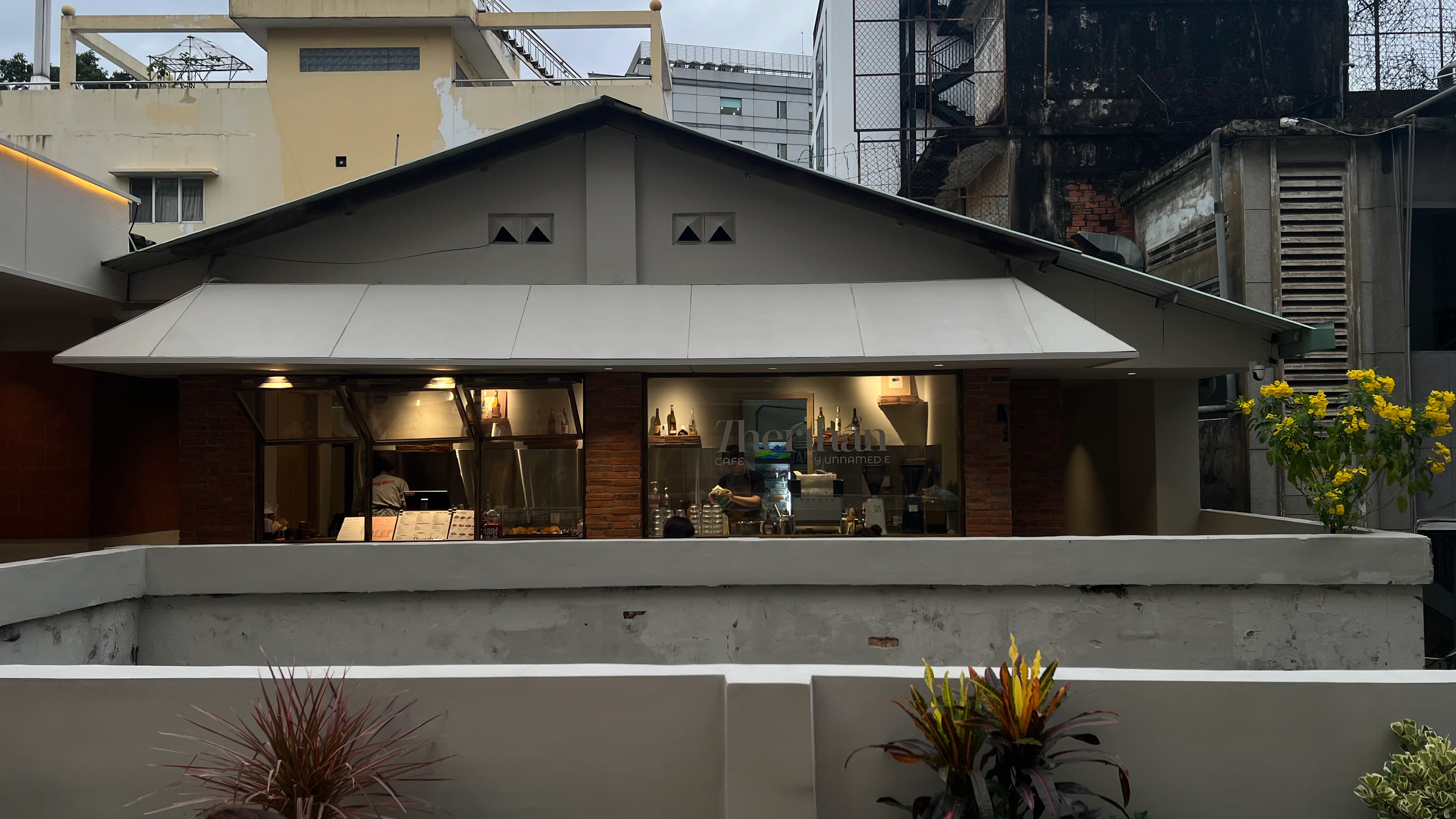Ther Thẩn Cafe - Quận 1 thumbnail 12