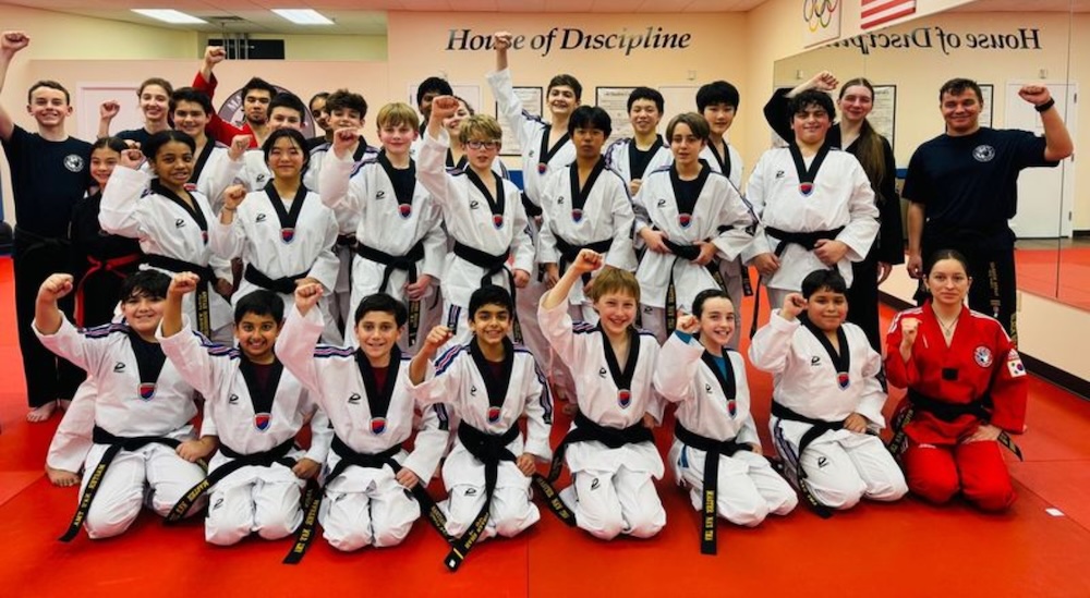 black belt students at Master Na's