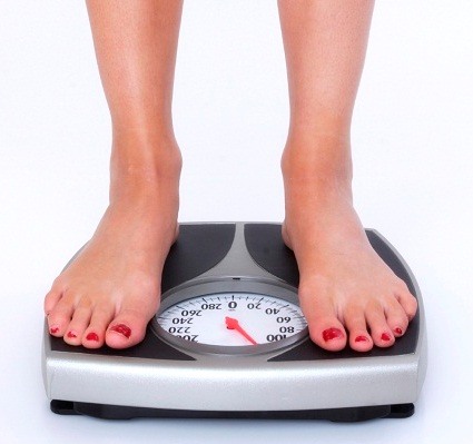 QUITTING THE SCALE: 5 REASONS WHY YOU SHOULDN'T WEIGH YOURSELF