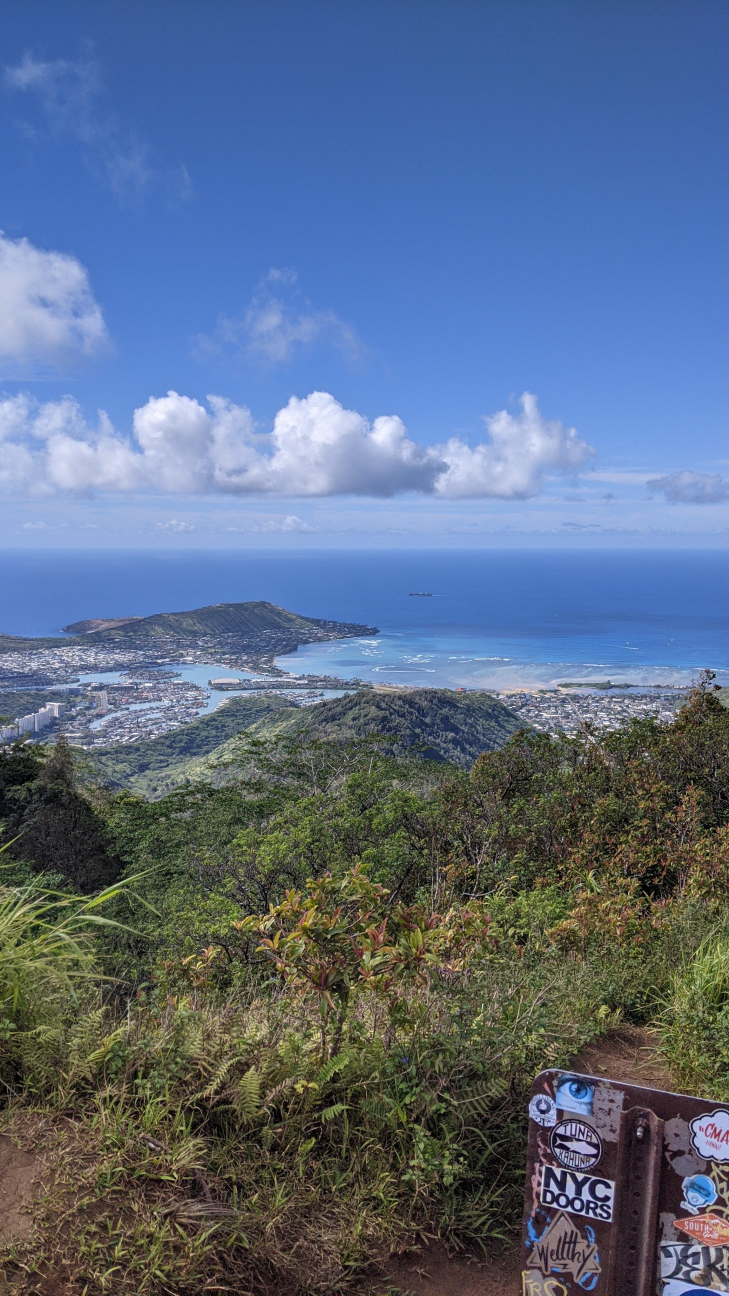 Hiking; Hawaii; Amazing views; balance