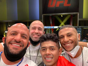 WINNNNN FOR JONATHAN MARTINEZ!