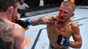 T.J. Dillashaw returns with split decision over Cory Sandhagen 