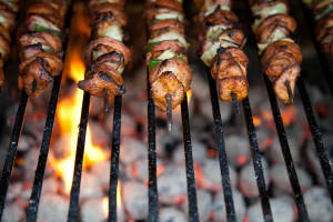 GRILLED PESTO CHICKEN AND TOMATO KEBABS
