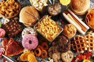 Conquer Junk Food Cravings: 5 Strategies to Take Control 