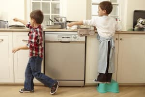 DO YOU WANT YOUR CHILD TO DO THEIR CHORES EVERYDAY AND LOVE IT?