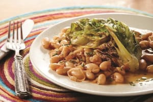 Braised Lettuce with Beans 
