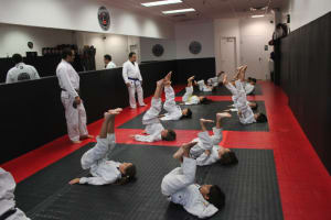 THE BENEFITS OF CHILDREN WHO PRACTICE SPORTS