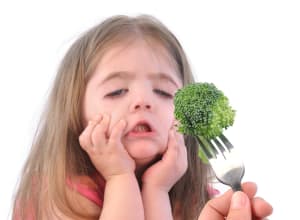 4 Ways To Get Your Child To Try New Foods Outside Of Mealtimes