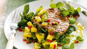 Seared Tuna with Pineapple Salsa