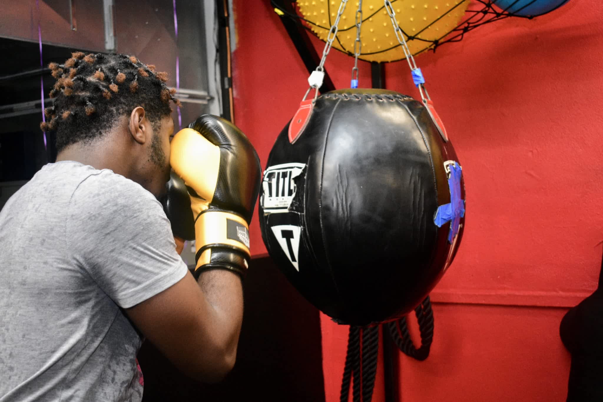 Boxing  near Neptune