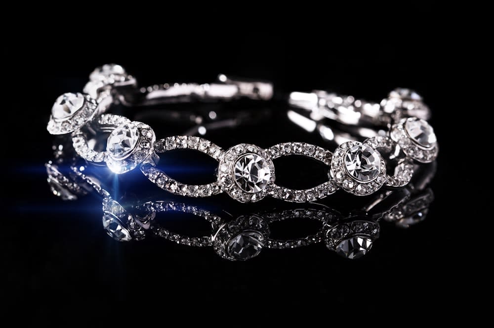 Artificial vs Real Jewelry in Pakistan 2026 | Mehriva