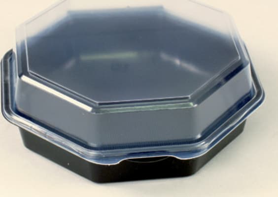 Áttkanta plastbox svart m/loki 19x6cm 270stk
