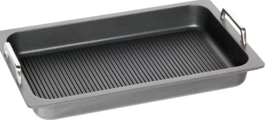 AMT Gastro 1/1 grillpanna með handföngum.