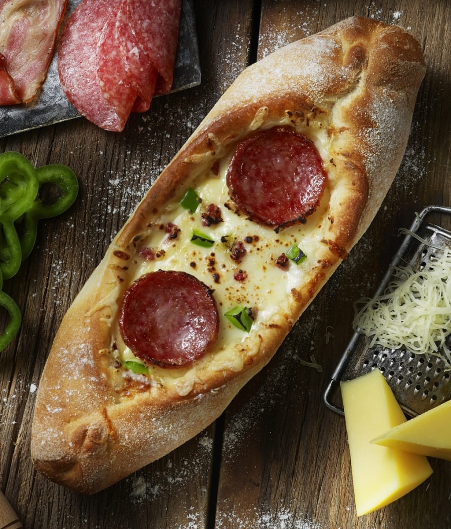 Pizzabátur Súrdeigs Ostur Salami Beikon