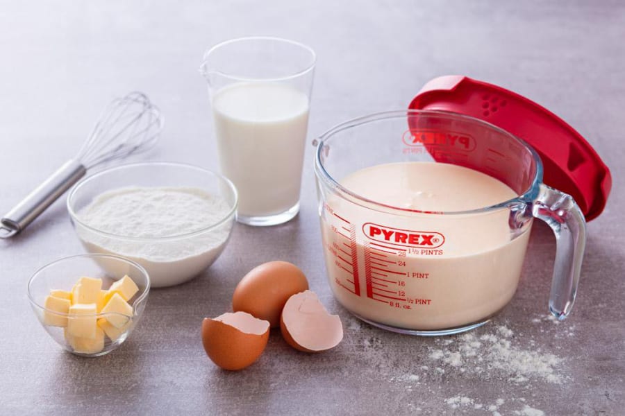 Pyrex Mælikanna gler með haldi og loki 1ltr