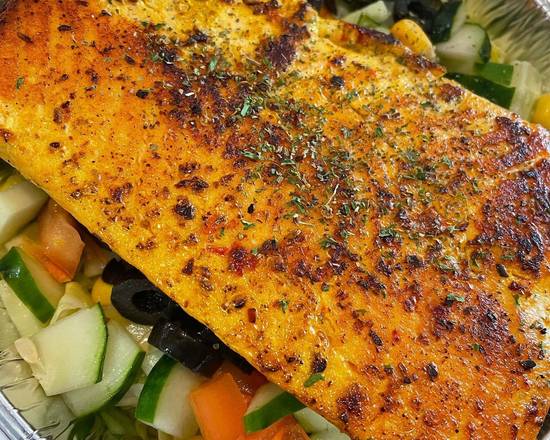 Grilled Salmon Salad