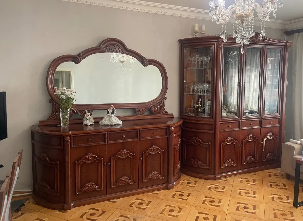 4 ՍԵՆՅԱԿ / ԱՎԱՆ