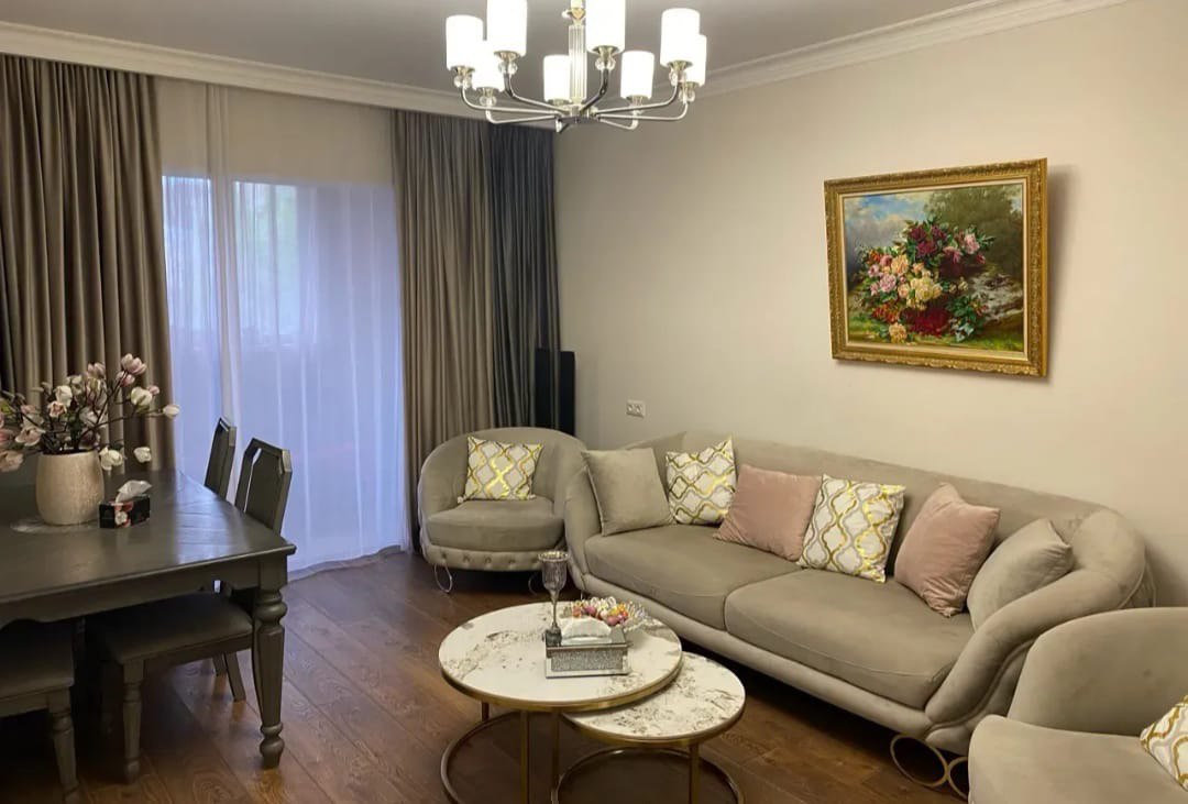 3 ՍԵՆՅԱԿ / ԳՈՒՅՔՈՎ