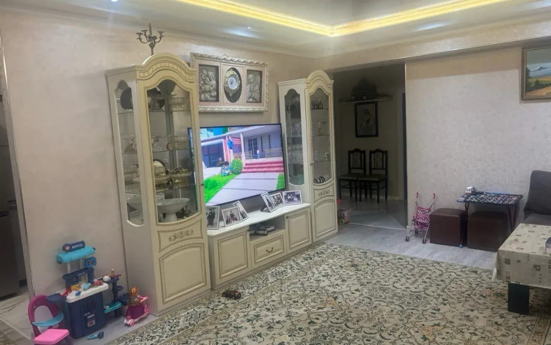 4 ՍԵՆՅԱԿ / ՄԱՍՆԱԿԻ ԳՈՒՅՔՈՎ