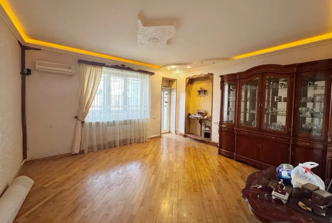 4 ՍԵՆՅԱԿ / ԱՎՏՈՏՆԱԿՈՎ