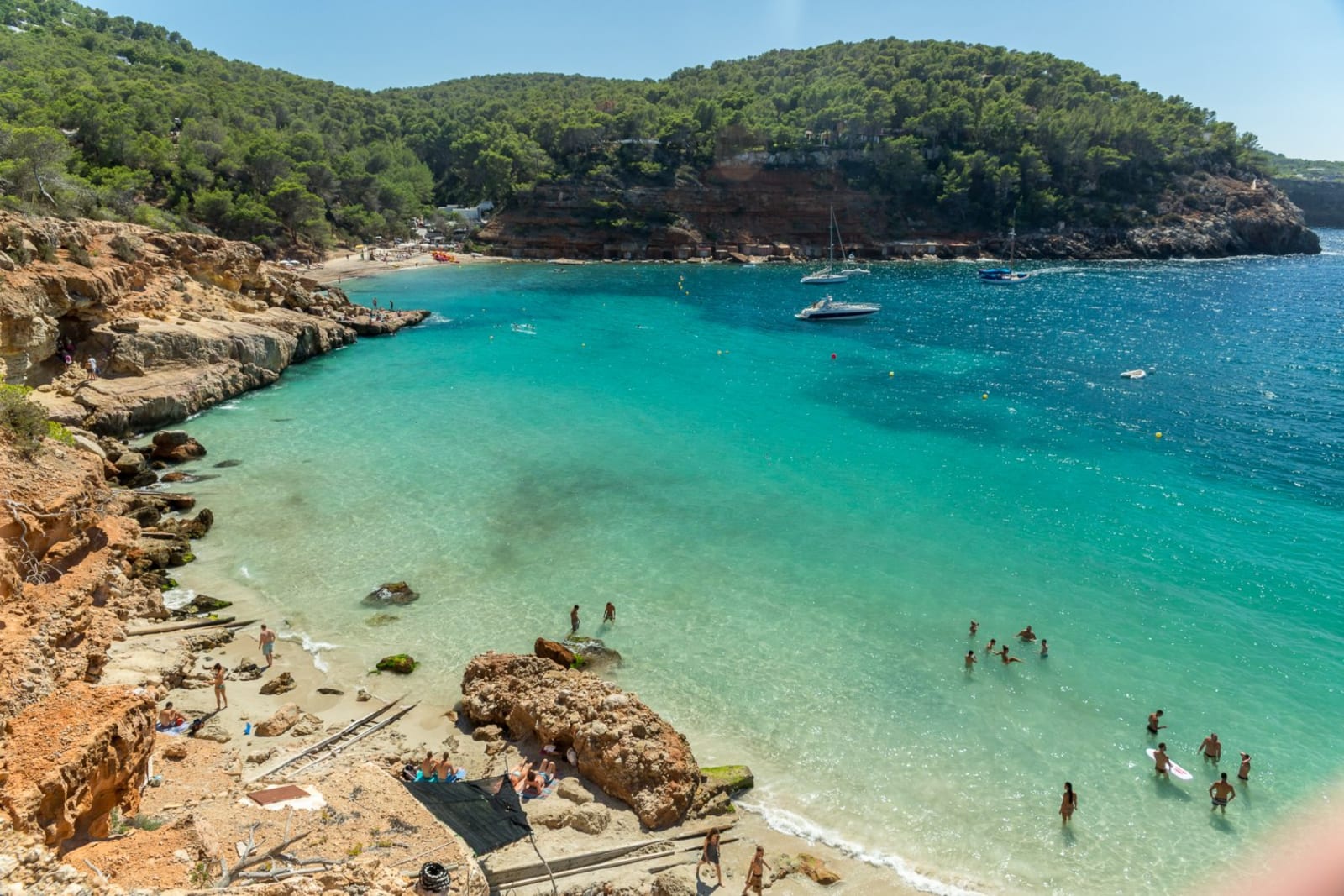 Cala Salada beach