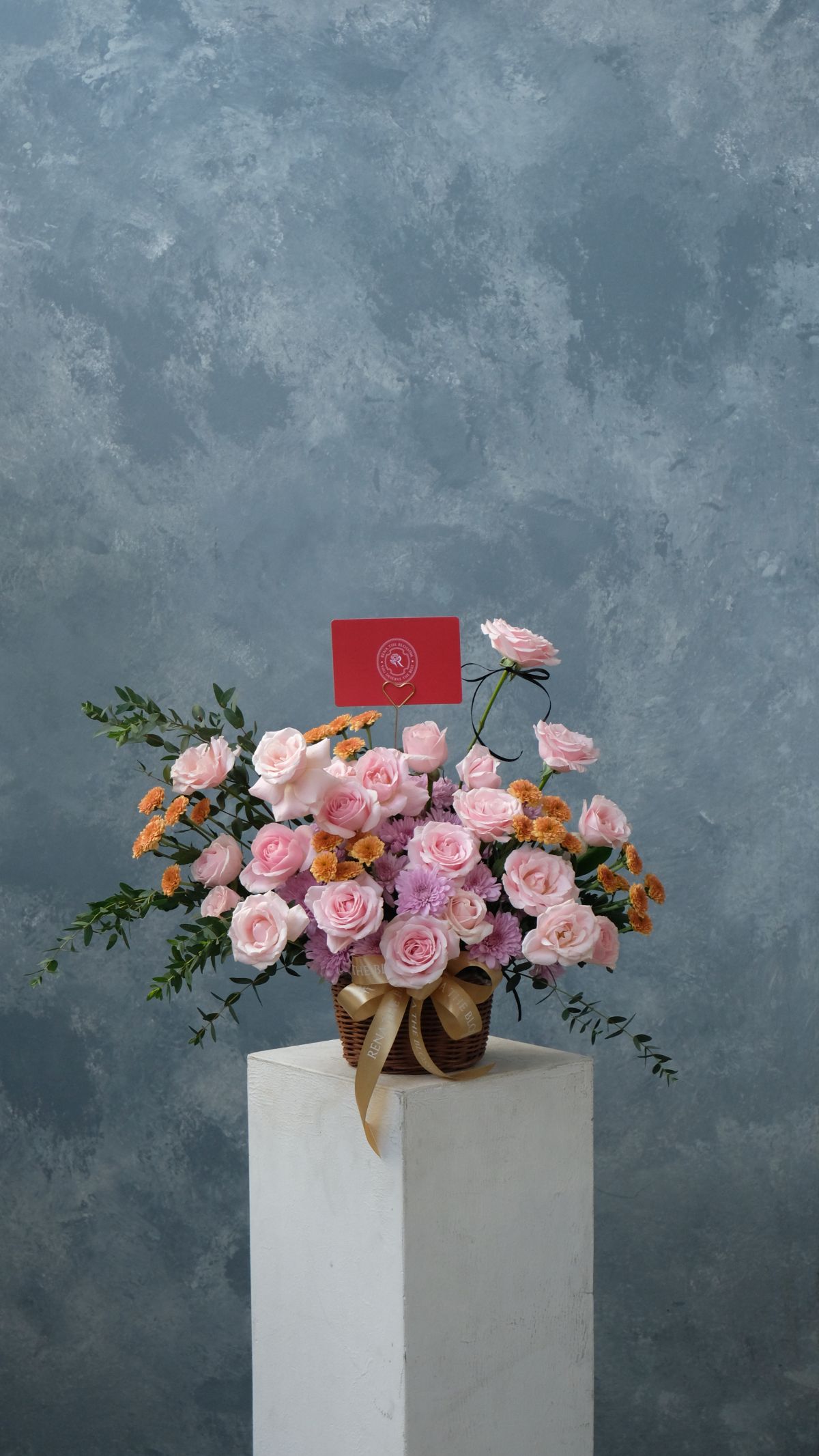 Simply Rose Basket 2