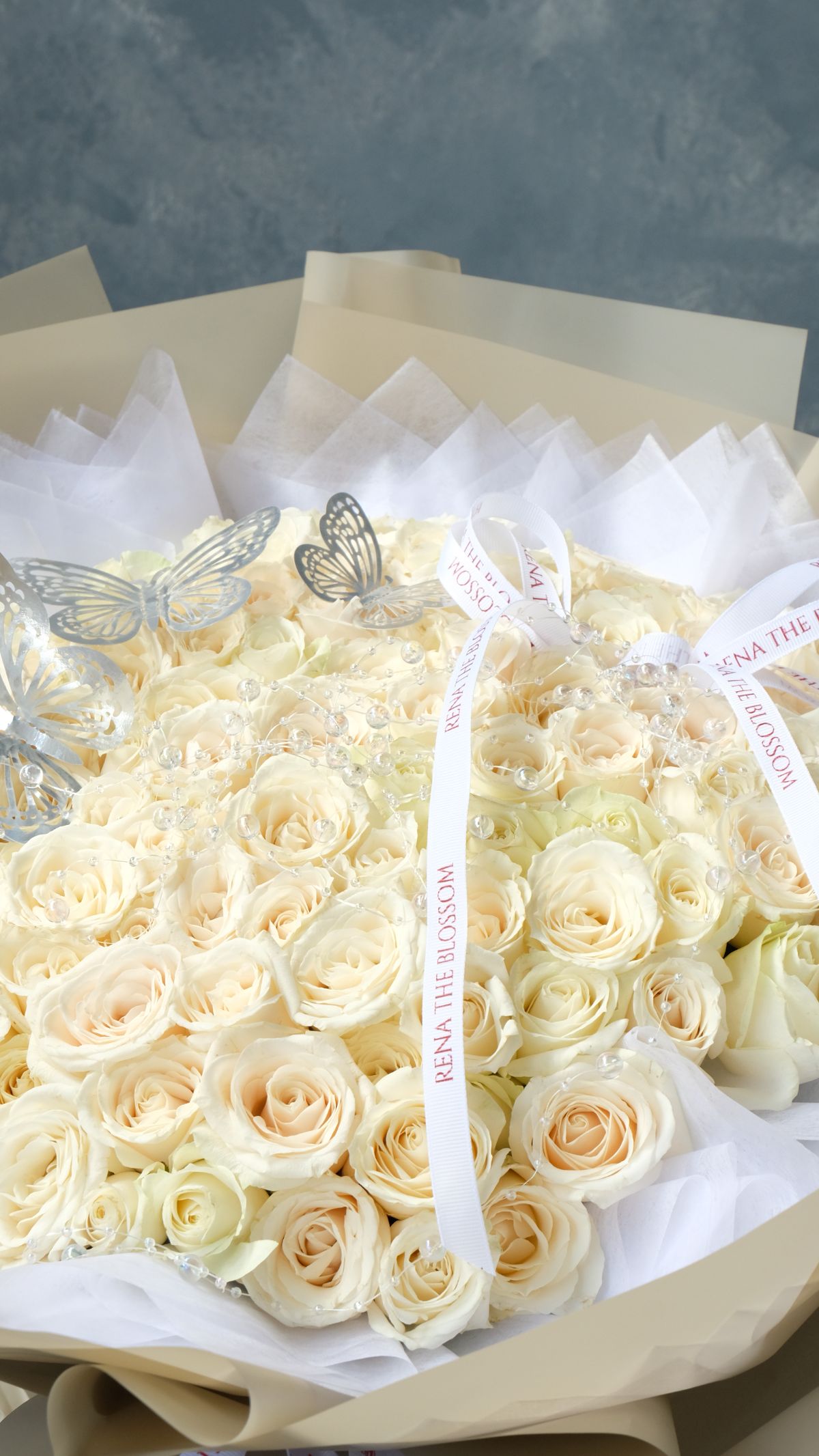 100 stems White 3