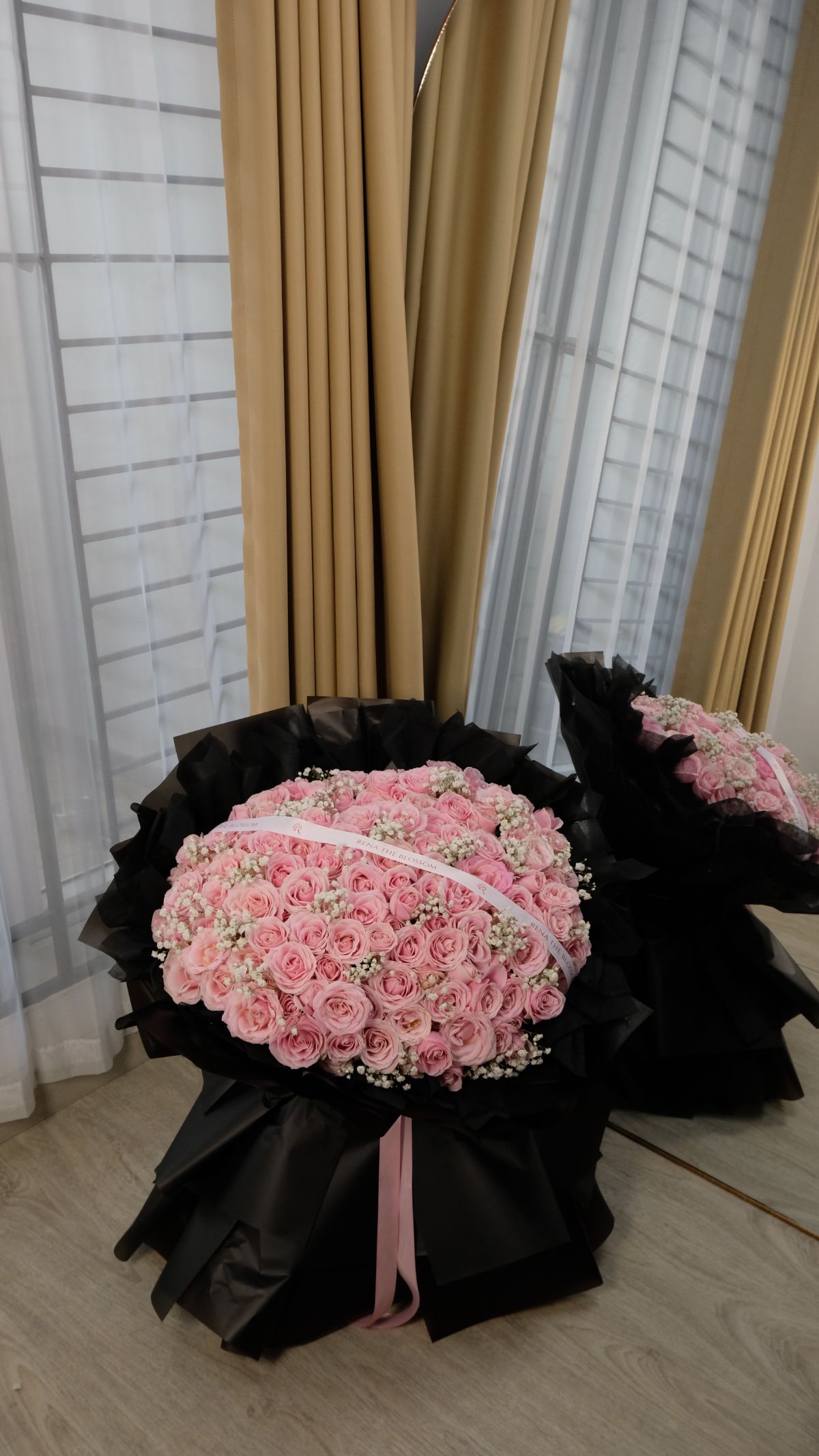 Ethereal Embrace 140 Stems Pink with BB