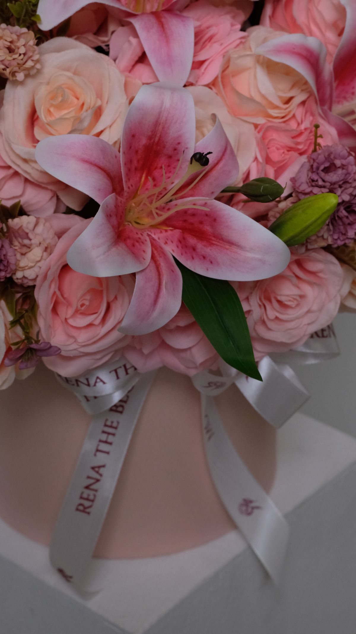 Lily and Rose Élite 4