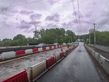 Подрядчика, ремонтирующего Запсибовский мост в Новокузнецке, заподозрили в недобросовестности (ФОТО)