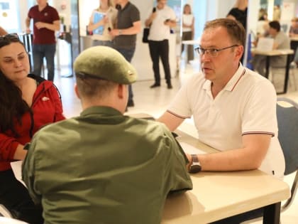 В Белове для защитников Отечества и их родных прошел выездной личный прием межведомственной комиссии