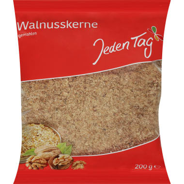 Jeden Tag Walnusskerne gerieben