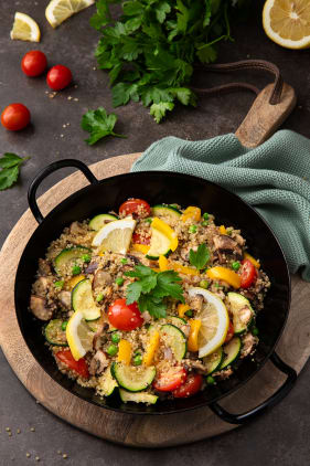 Gemüsepfanne mit Quinoa