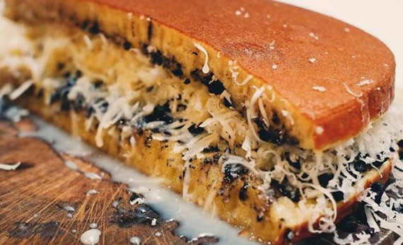 Martabak Manis Kuliner Indonesia - Martabak Manis