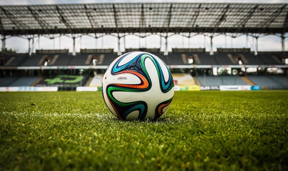 Bola Cara Menghindari Dampak Negatif Sosial Media