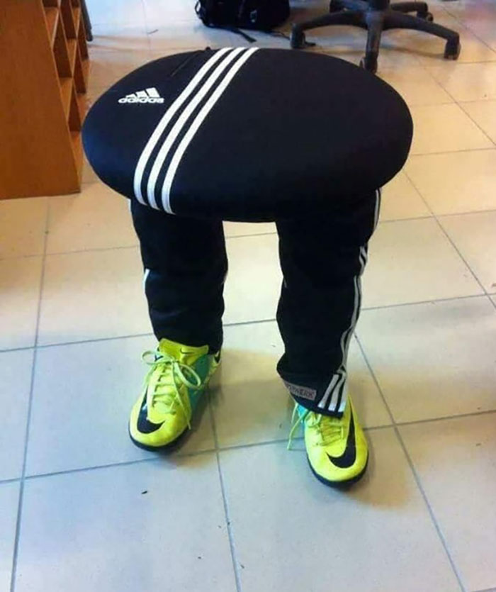 Kursi Adidas Ide Unik Tak Biasa