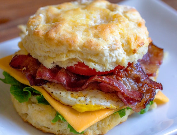 Sandwich Sarapan - Cara Bangun Tidur Agar Bisa Produktif