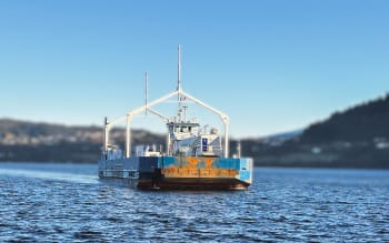 Hasteoppdrag! - Leveranse av oljerenser til ferge i drift
