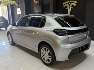 Peugeot 208 2021 - Miniatura 3